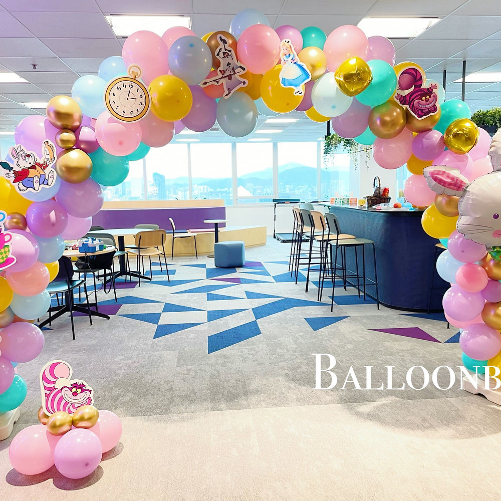 愛麗絲主題氣球拱門 Alice in the wonderland balloon arch